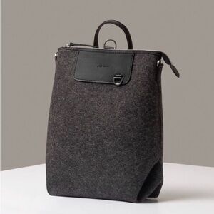 Graf Lantz Bedford Merino Wool Midi Backpack - Charcoal Grey